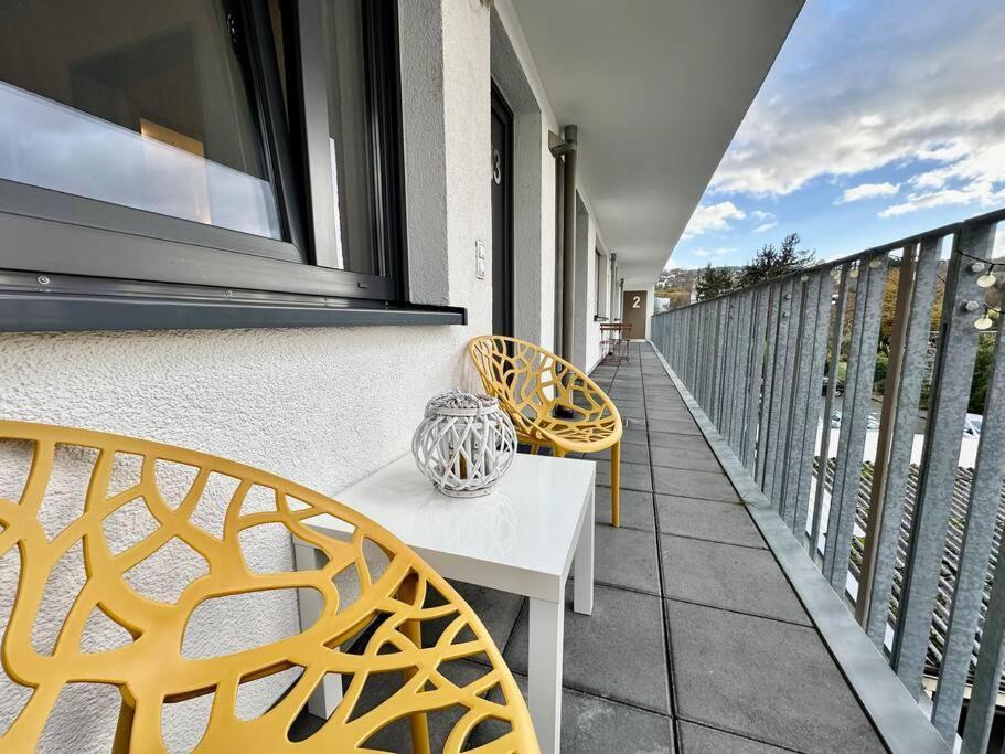 Stylisches Studio Mit Privatem Stellplatz Wenige Minuten Von Der Innenstadt & Mosel โคเบลนซ์ ภายนอก รูปภาพ
